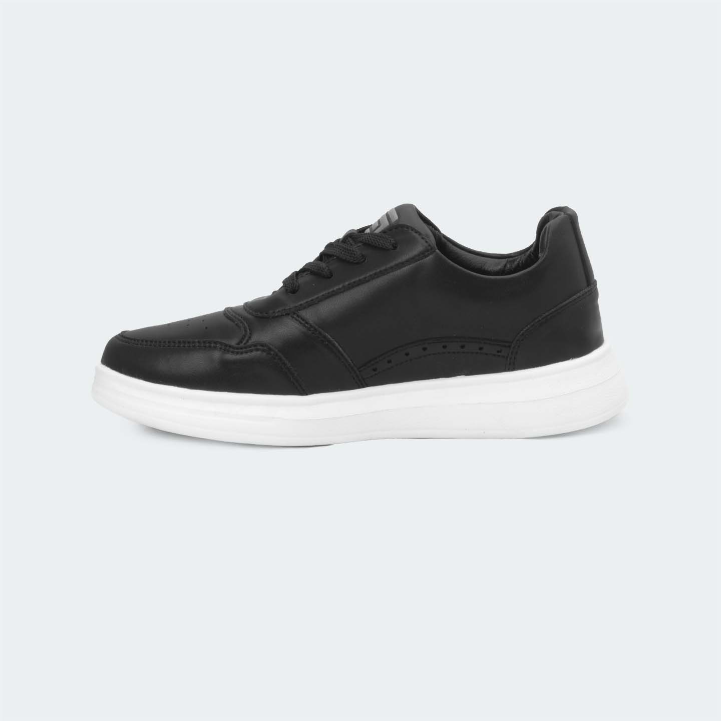 Caliber Shoes Black Casual Sneakers For Kids ( HARPER 564.K )