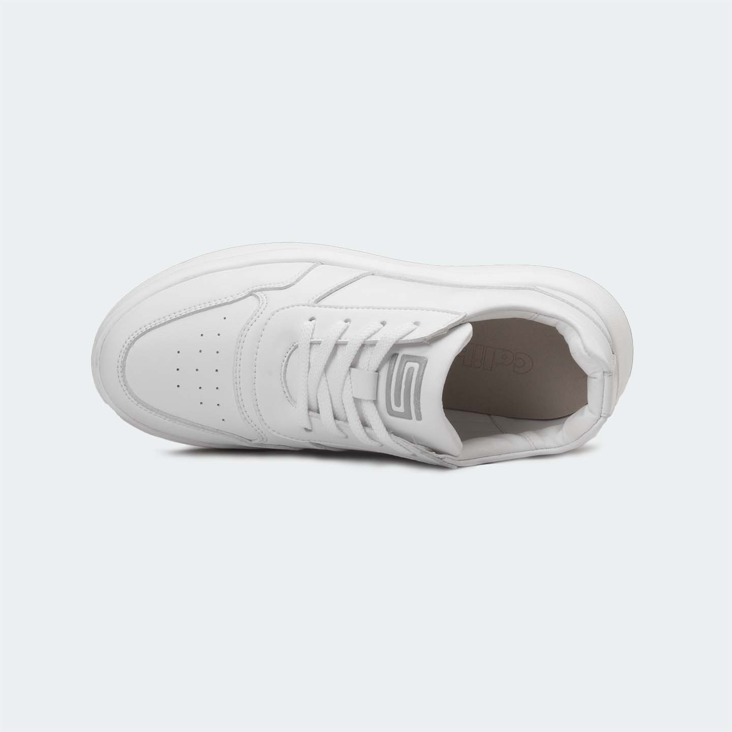 Caliber Shoes White Casual Sneakers For Kids ( HARPER 564.K )