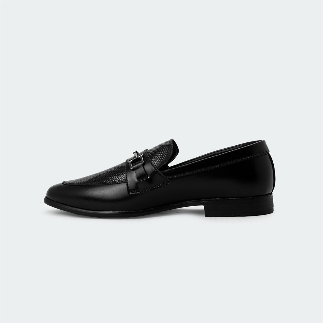 Caliber Shoes Black Formal Shoes for Men (NOIR B685)