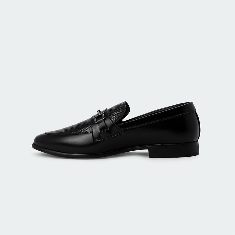Caliber Shoes Black Formal Shoes for Men (NOIR B685SN)