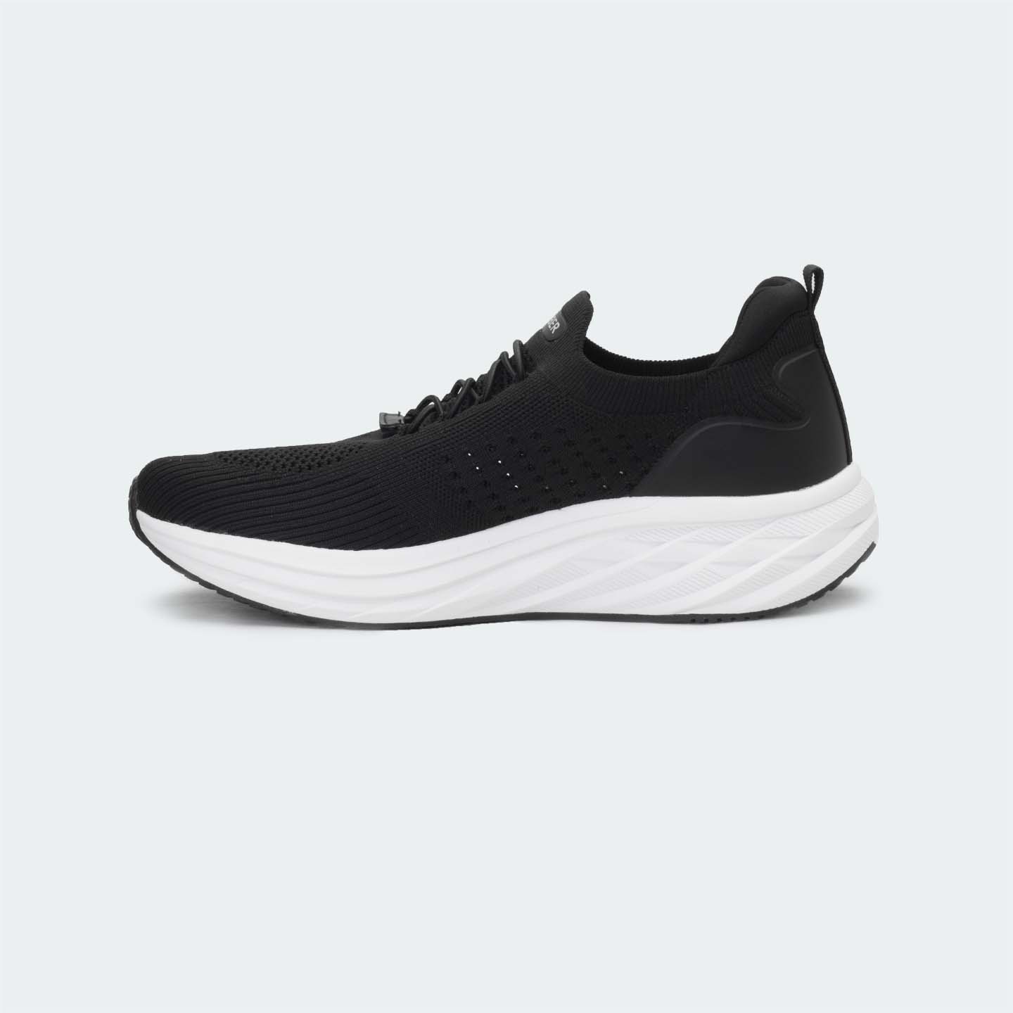 Black Sports Shoes for Men (AIRFLEX 754)