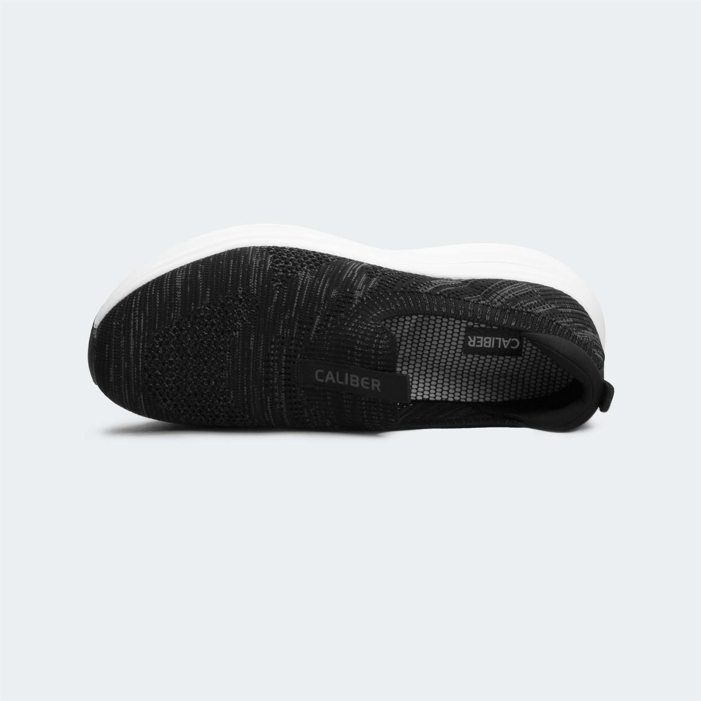 Black Sports Shoes for Men (AEROKNIT 755)