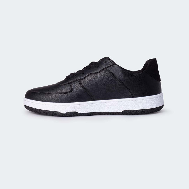 BLAKE 695G black sneaker for men, inner side profile showing suede heel panel