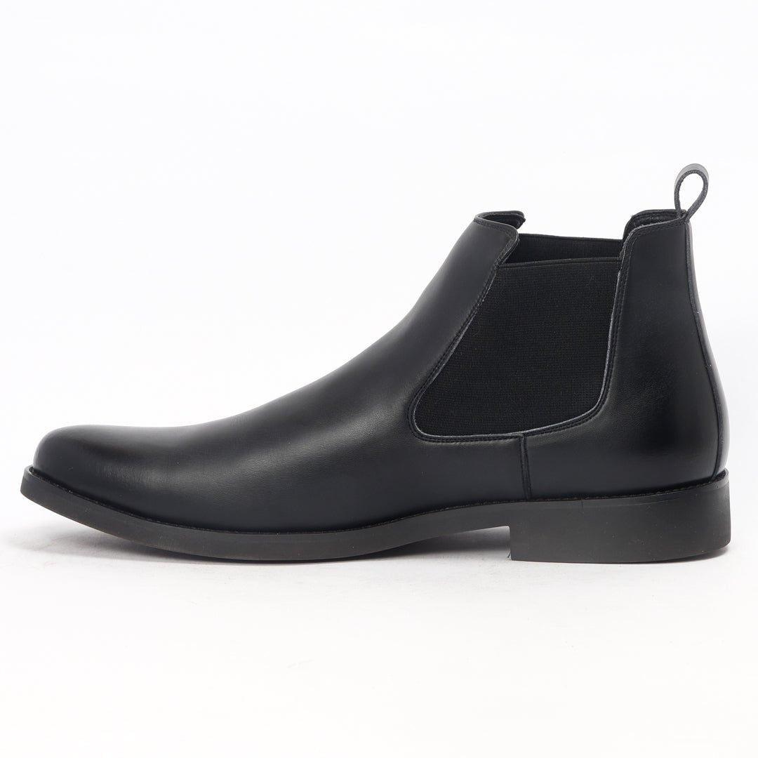 Caliber Shoes Black Chelsea Boots For Men ( A 481 C )