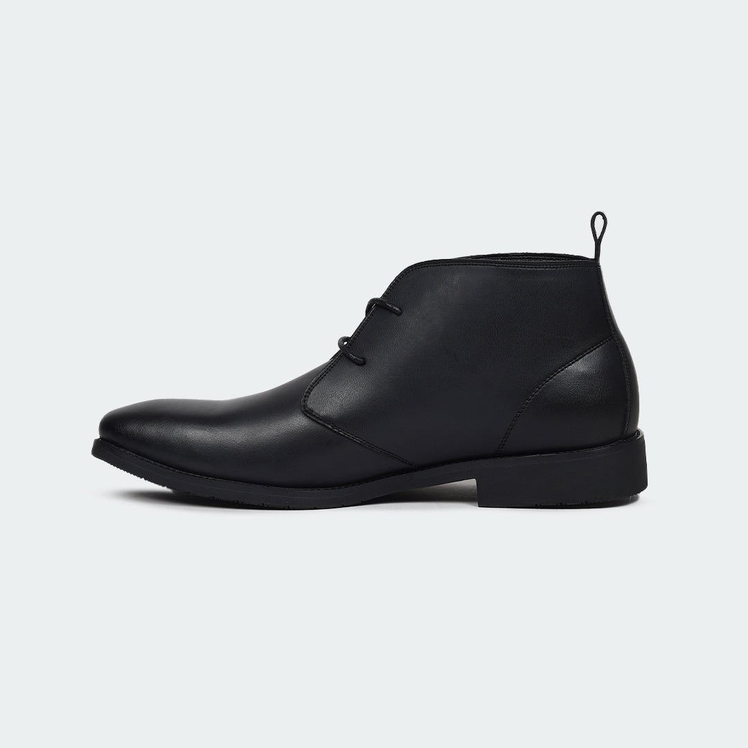 Caliber Shoes Black Chukka Boot for Men (T672C OSPREY)