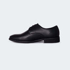 Caliber Shoes black faux leather plain toe derby dress shoes with lace-up closure and pebbled texture.